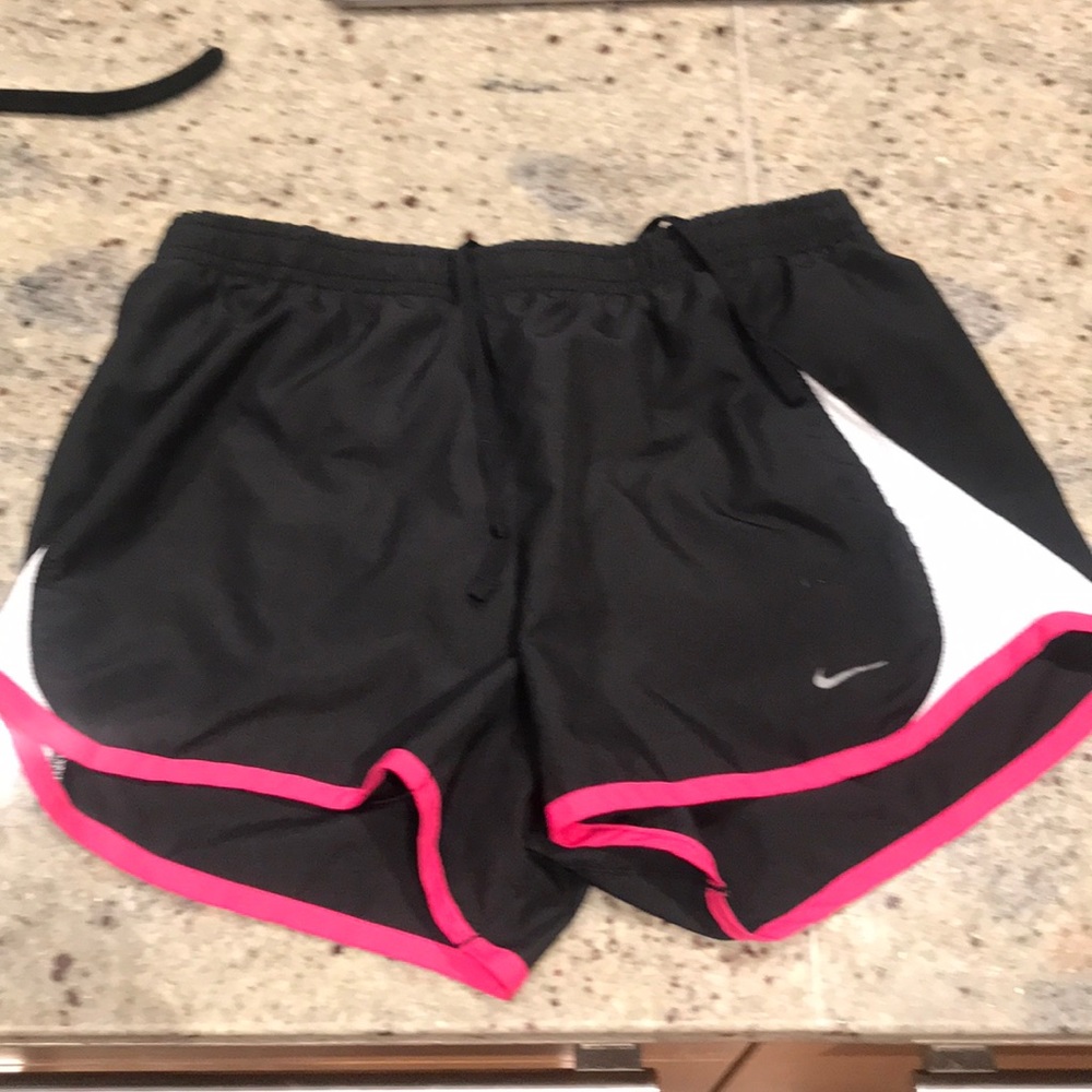 Nike shorts - Picture 2 of 2